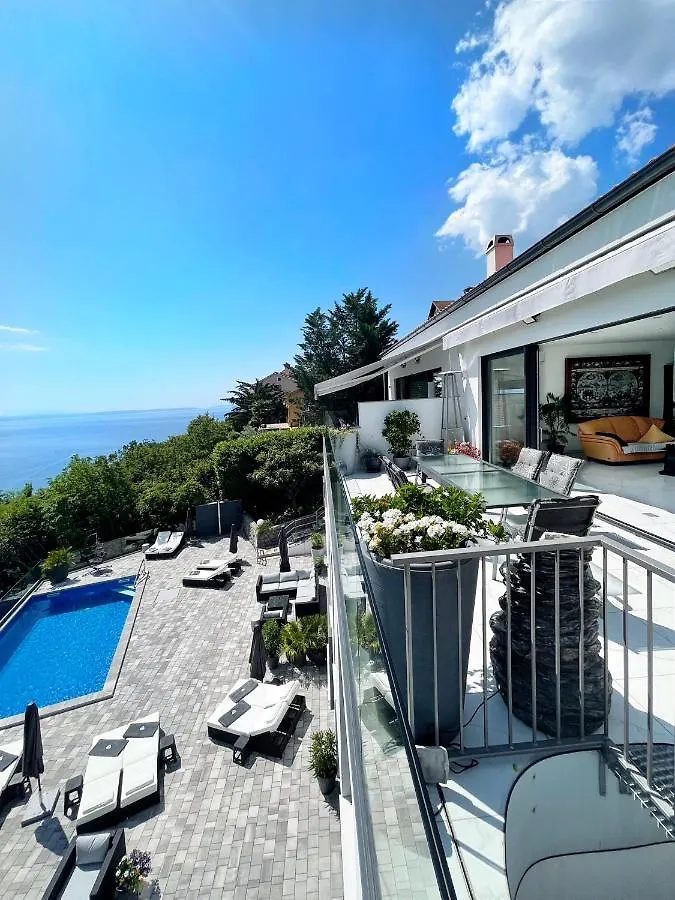 Villa White Pearl Diamond, Opatija Mit Meerblick & Pool