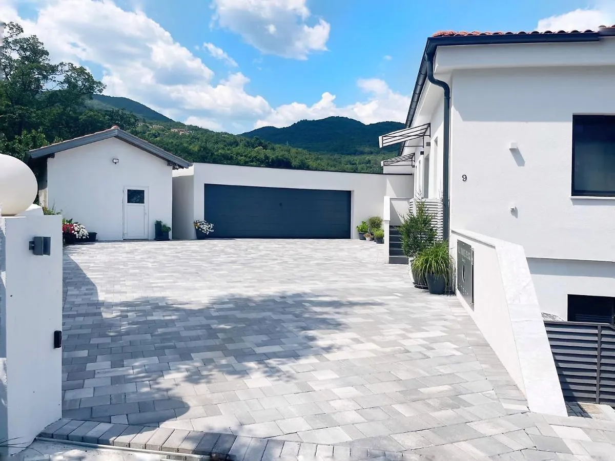Villa White Pearl Diamond, Opatija Mit Meerblick & Pool